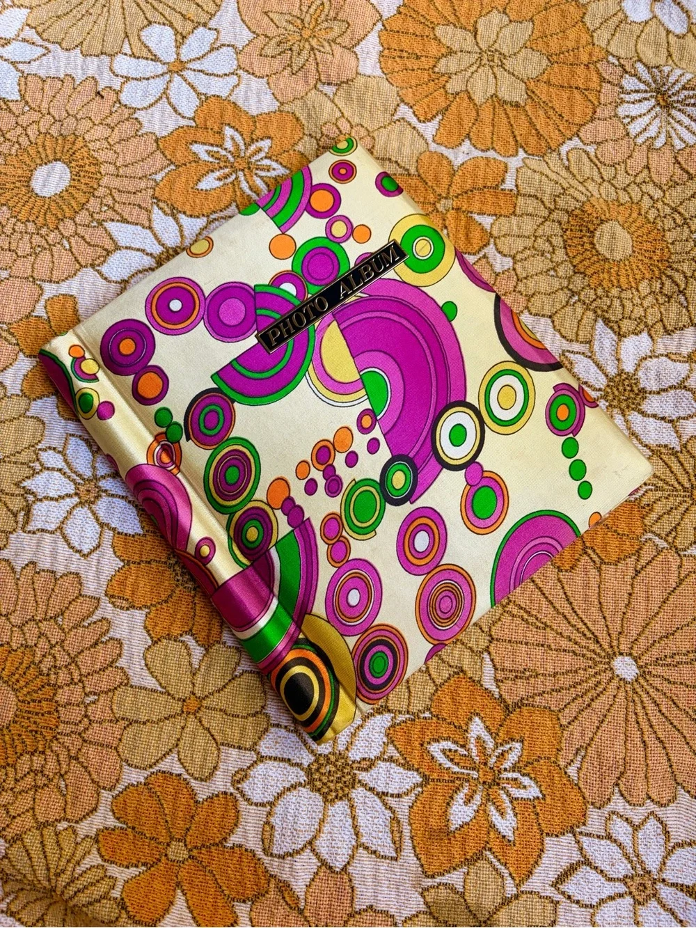 🔮🌈✨ Vintage 1960s Psychedelic Photo Album ✨🌈🔮